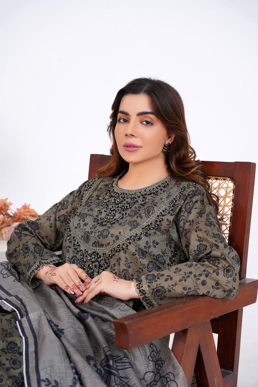 Embroidered Lawn 3PC Suit